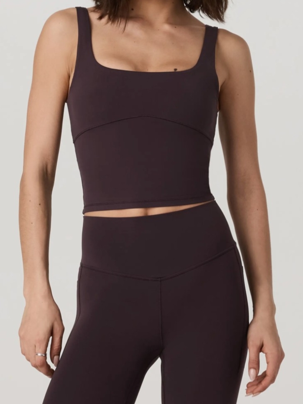 Vuori AllTheForm Support Tank in Raisin - Size M
